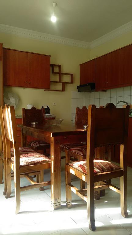 Fiona Seafront Apartments Nikiana Bagian luar foto